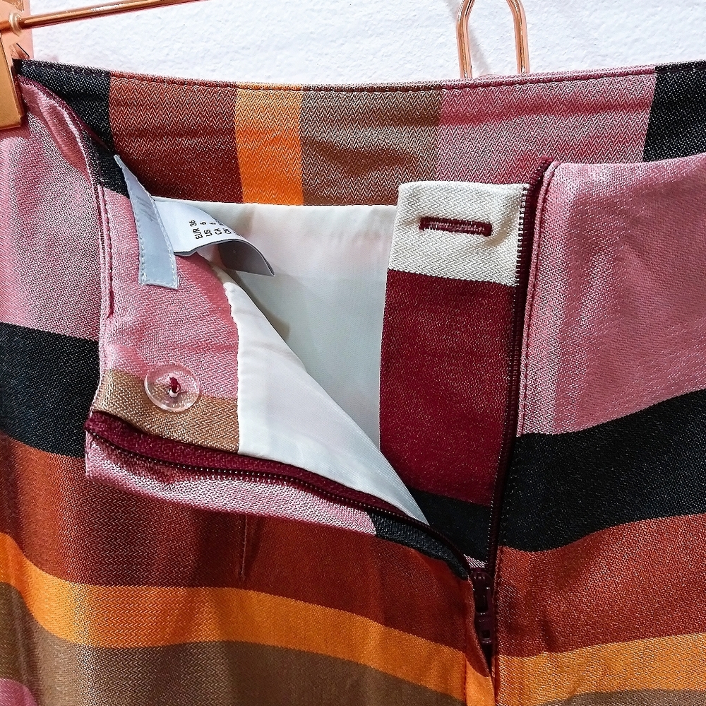 H&M Contemporary Skirt - Picture 4 of 4